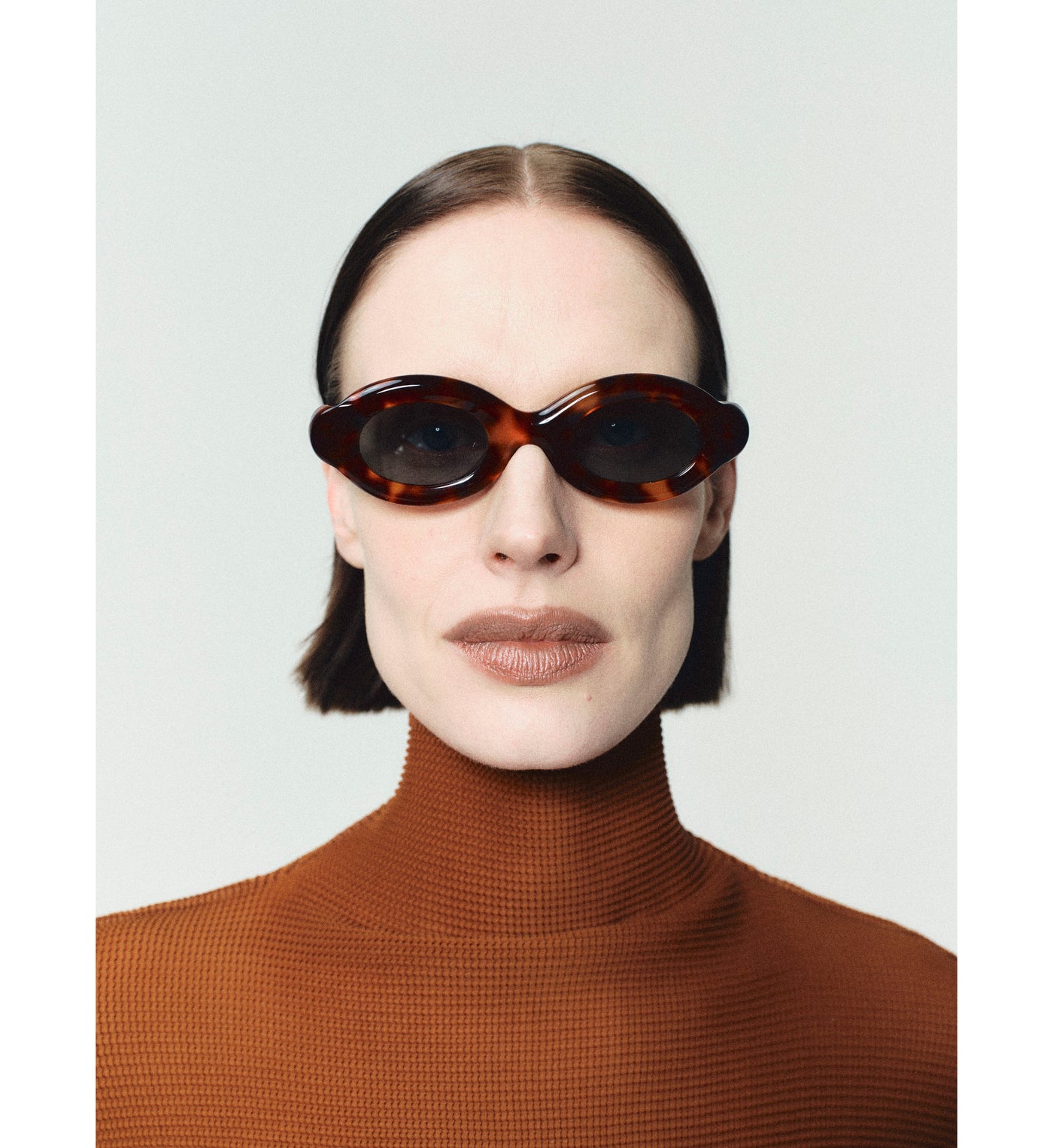 SORELL eyewear S_07T zonnebril ivory ovaal acetaat — vooraanzicht portret
