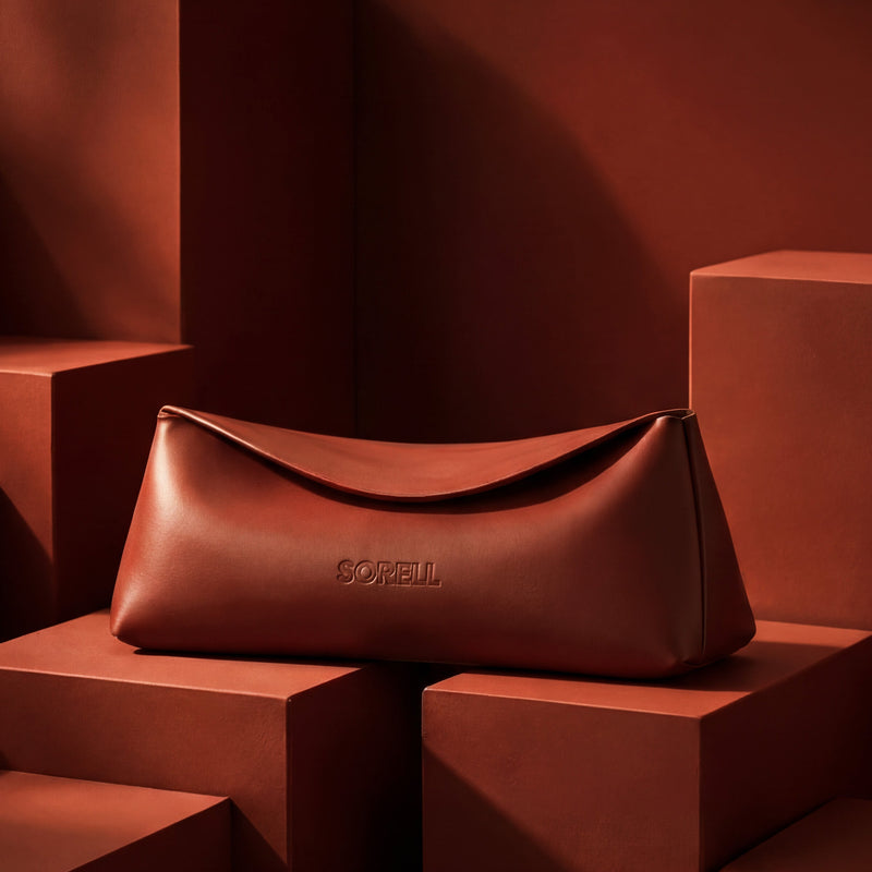 + SIGNATURE POUCH, SOFT POUCH & LENS CLOTH.